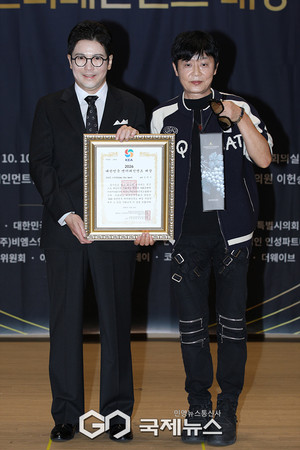 [GJ포토] 가수 이규석, '대한민국 대중문화 예술대상 수상'(2026 대한민국 엔터테인먼트 대상)